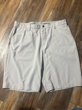 adidas Men's Light tan  Athletic Golf Shorts size 38